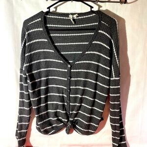 Sky and Sparrow Crop Top Size S